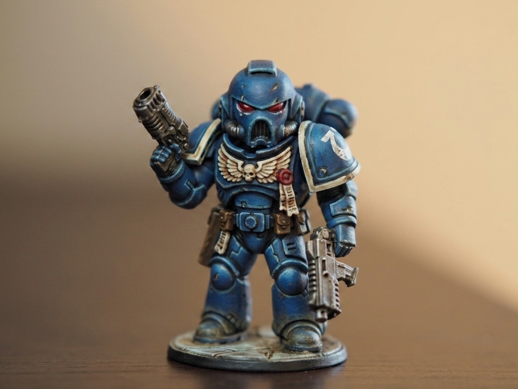 Chibi Space Marine whit 2 Gun
