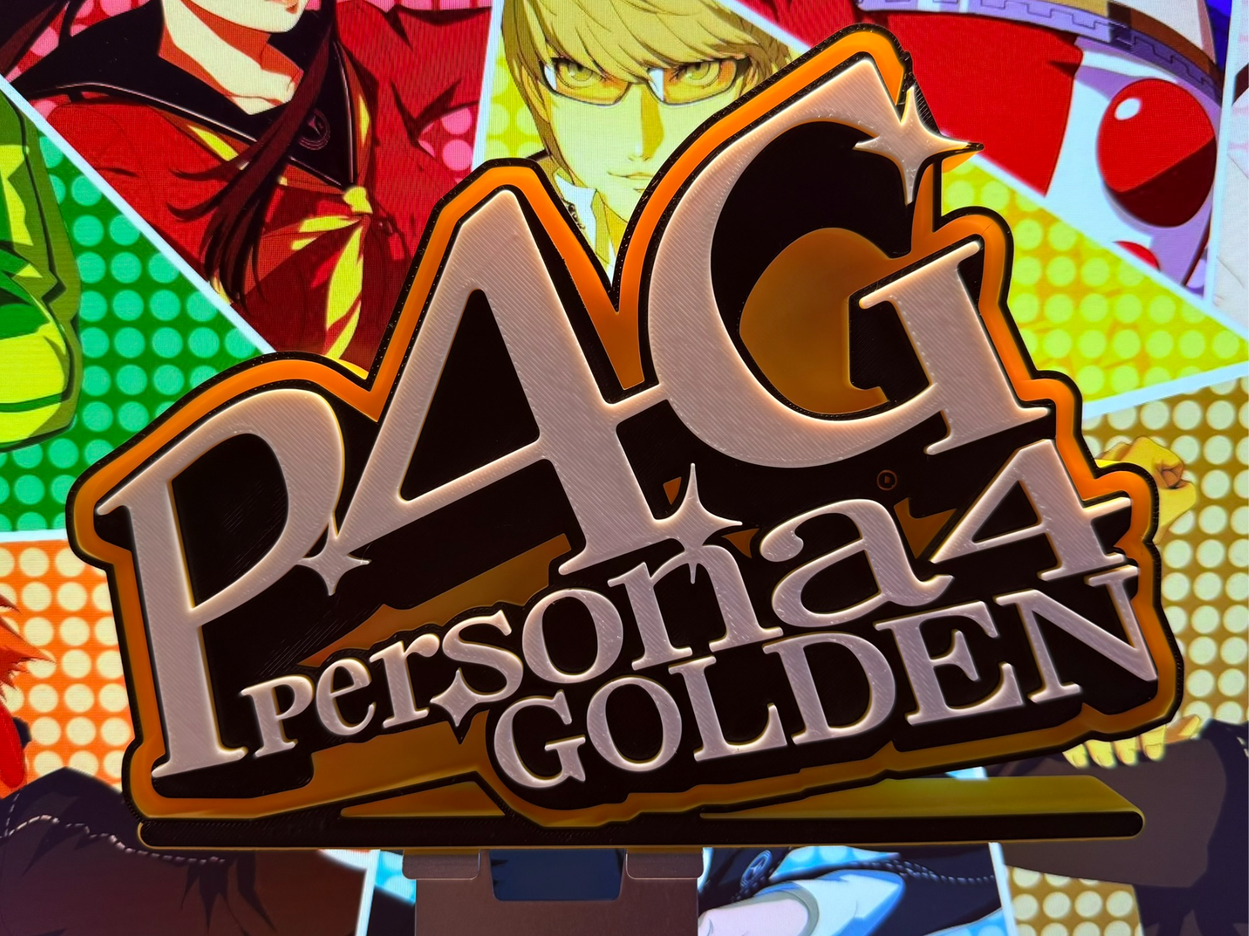 Persona 4-inspirierter Display-Aufsteller