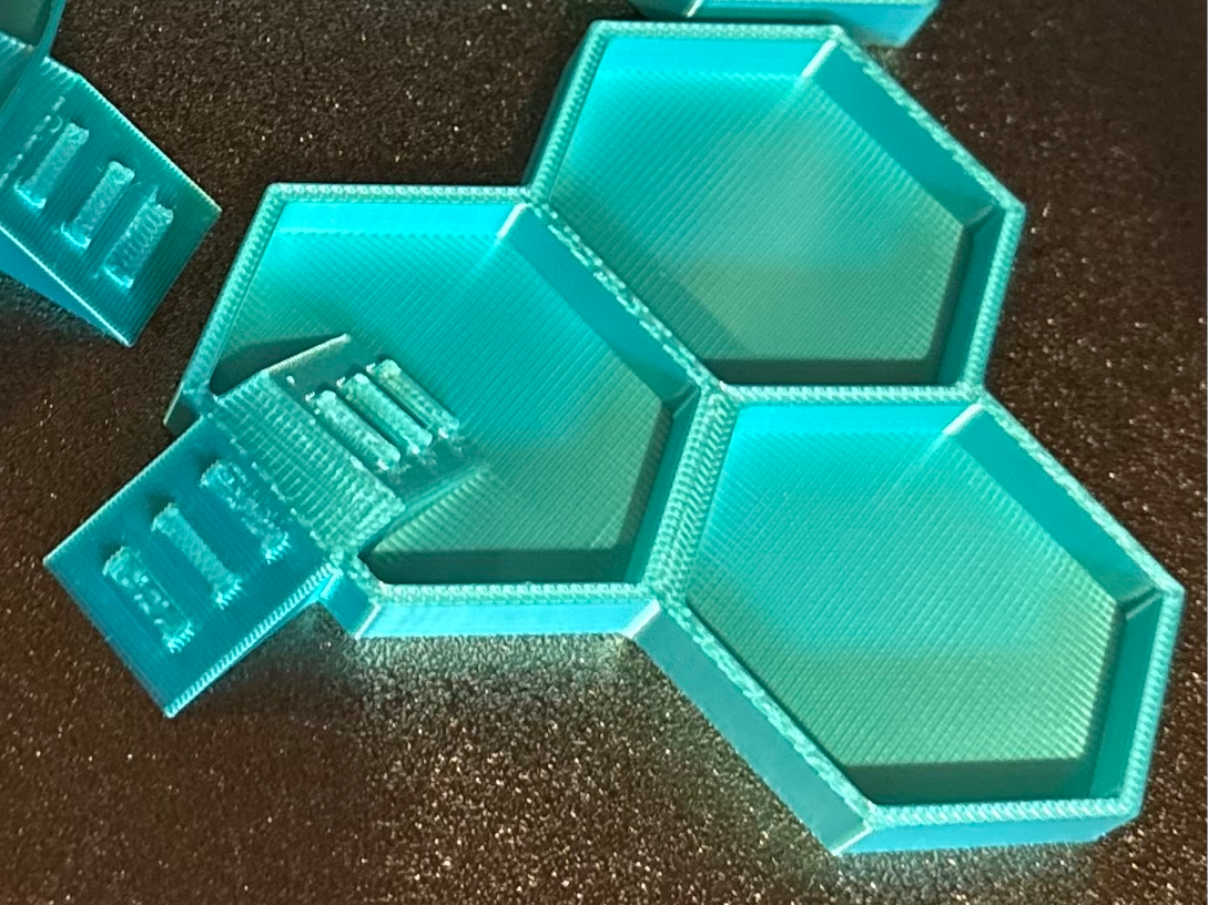 Honeycomb Isopod Dish