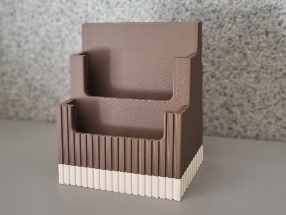 Suporte duplo para carregamento de celular
