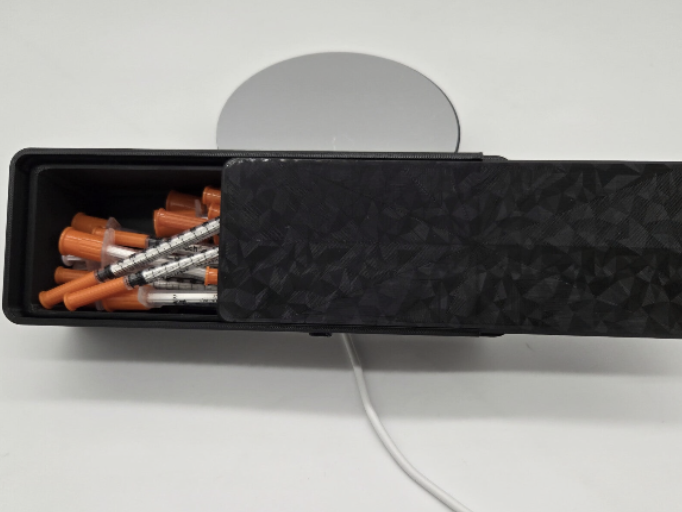 Extended slide n lock Syringe case