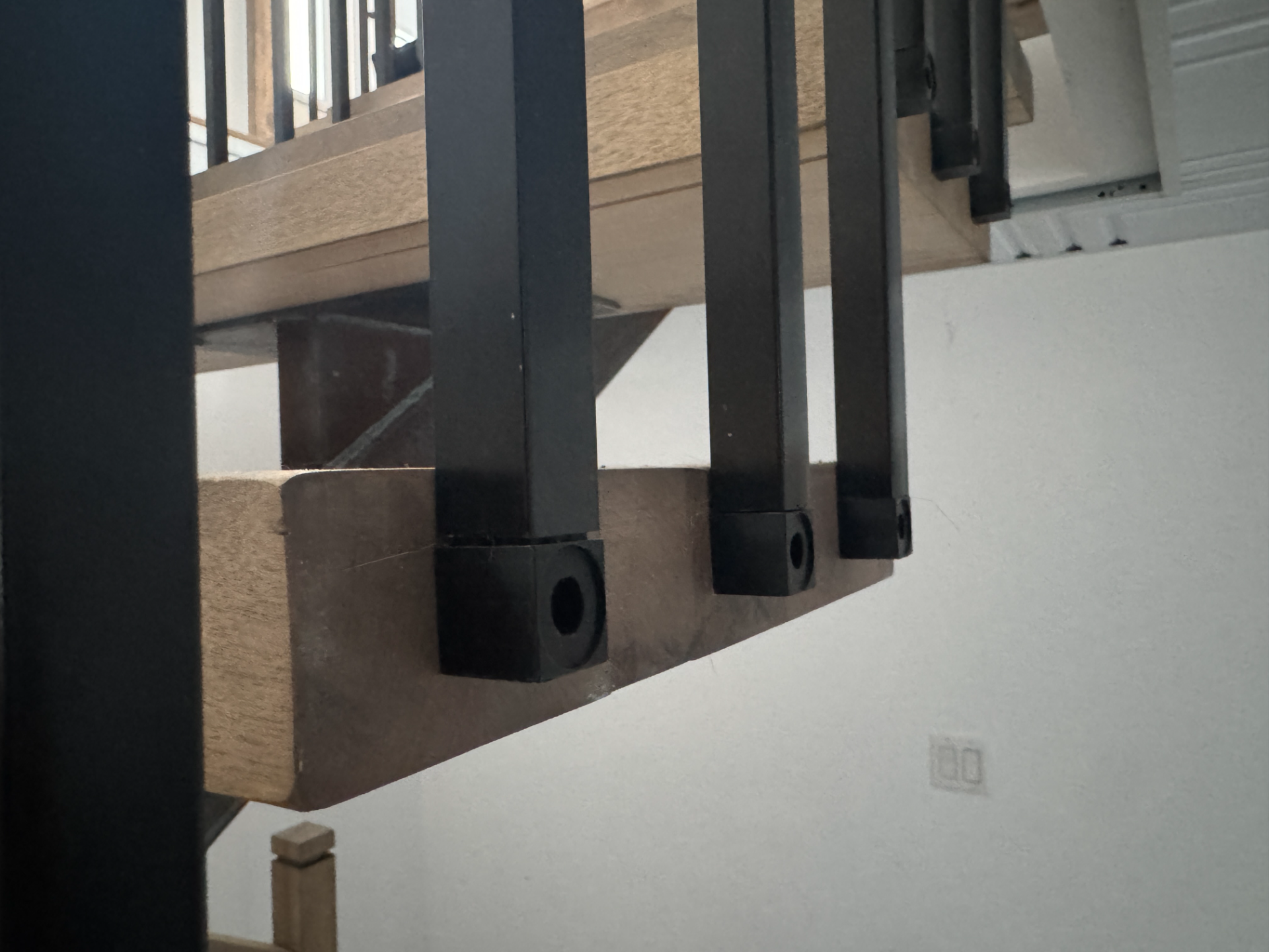 Side Baluster Connectors for Square Balusters