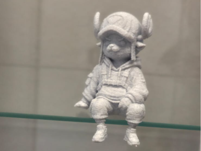 Tony Chopper sitzend One Piece Fuzzy skin