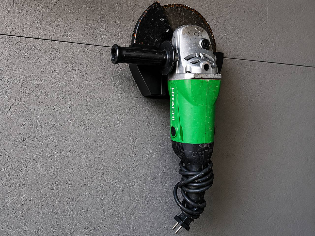 Heavy Duty Angle Grinder (230mm) Wall Mount