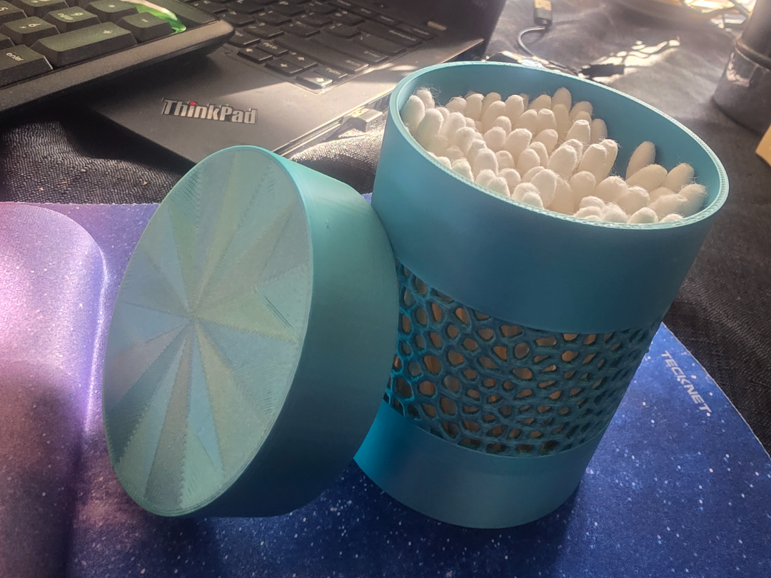 Cute Partially Voronoi jar- Q-Tips/Pens/Pencils!