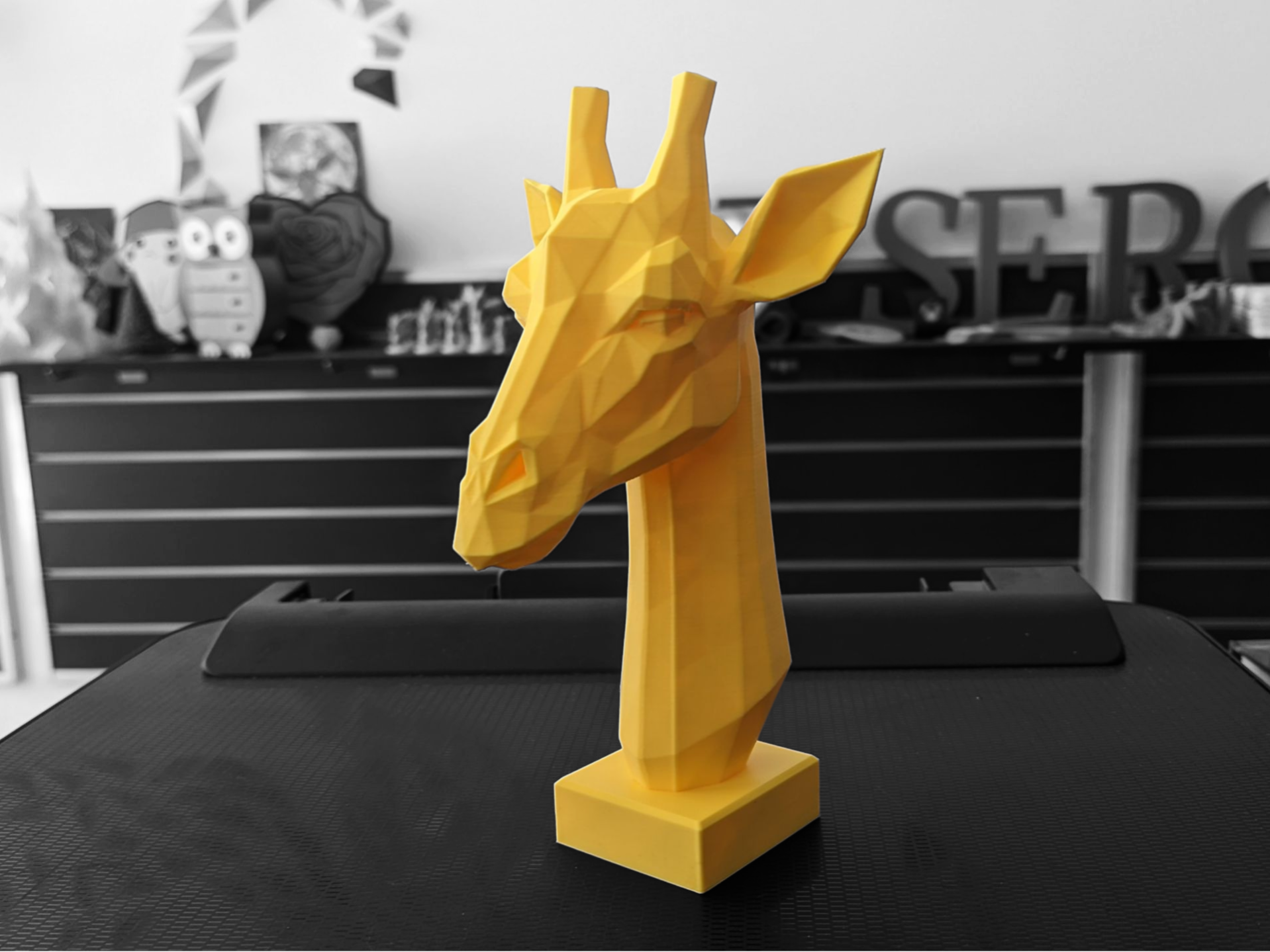 Geometric Giraffe Bust