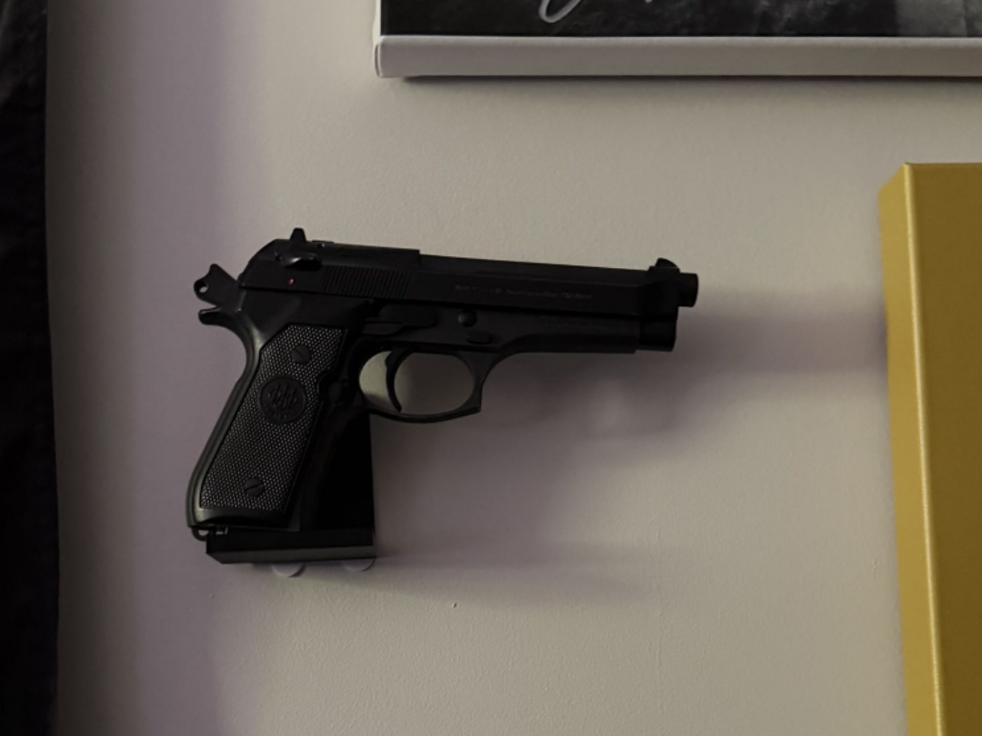 Beretta 92fs Wall Mount