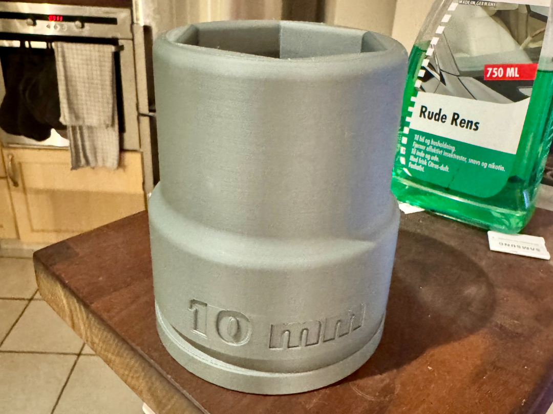 10 mm oversized socket - can or pencils holder