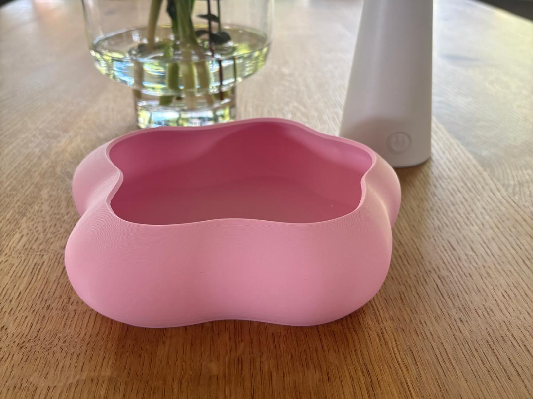 Wavy Design Vase