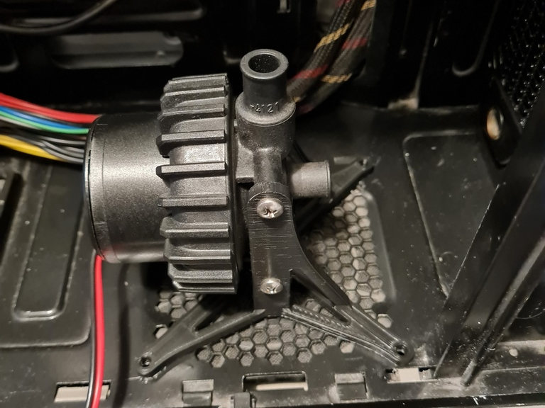 PC Watercooling D5 pump 120mm Fan mount