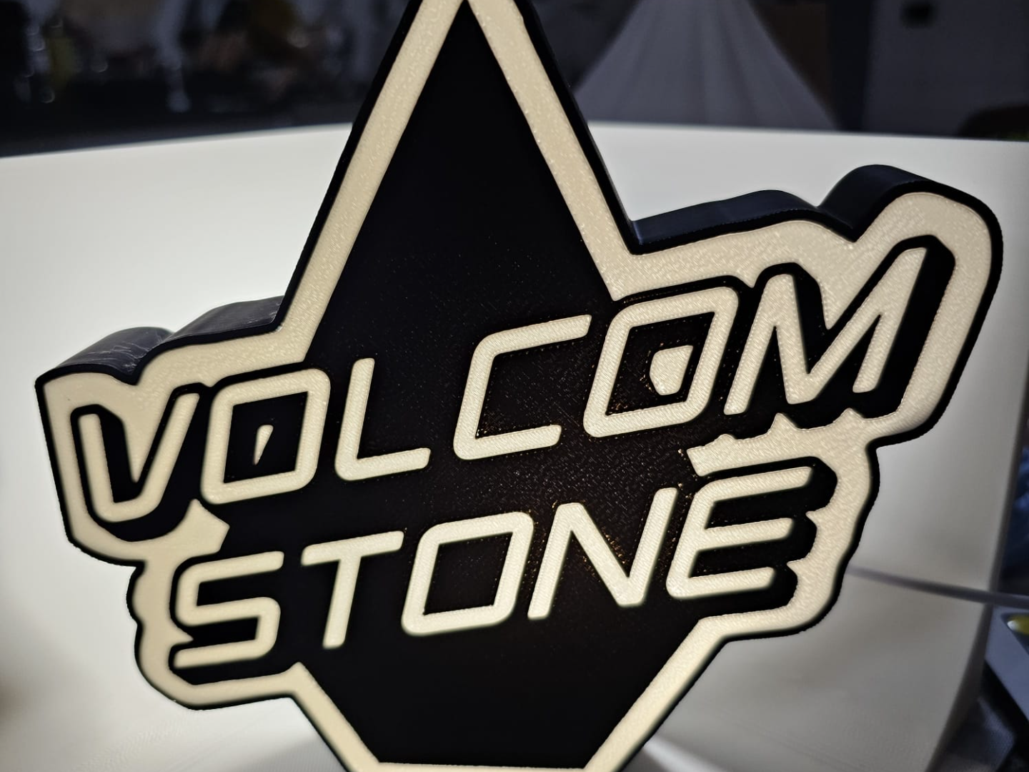 Volcom Stone Lightbox
