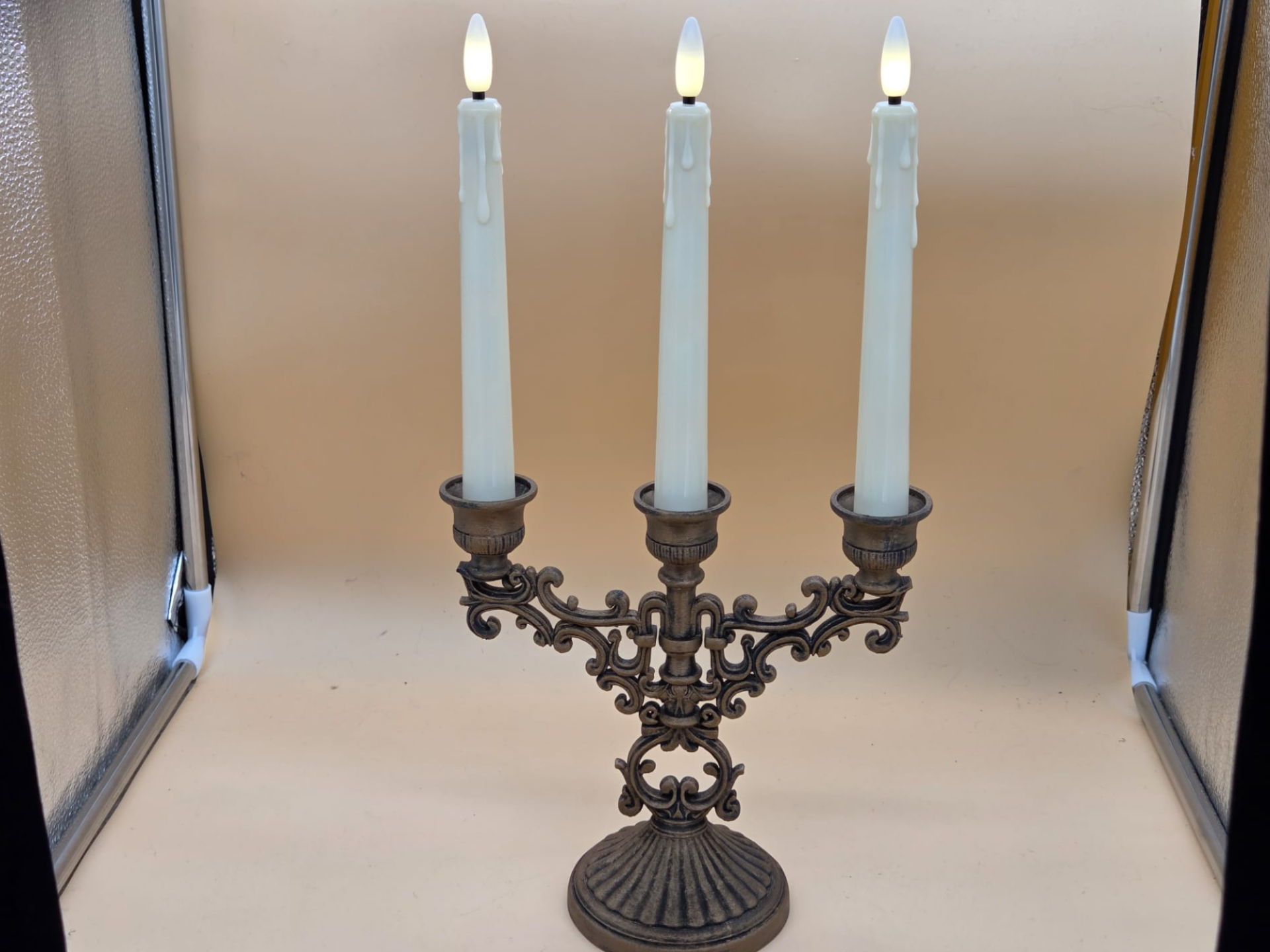 Ornamental 3-armiger Kerzenhalter