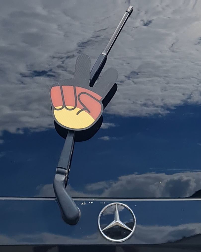 Flaggenhand_Heckscheibe