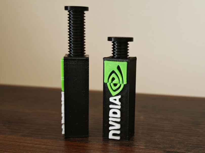 Adjustable graphic card holder Nvidia