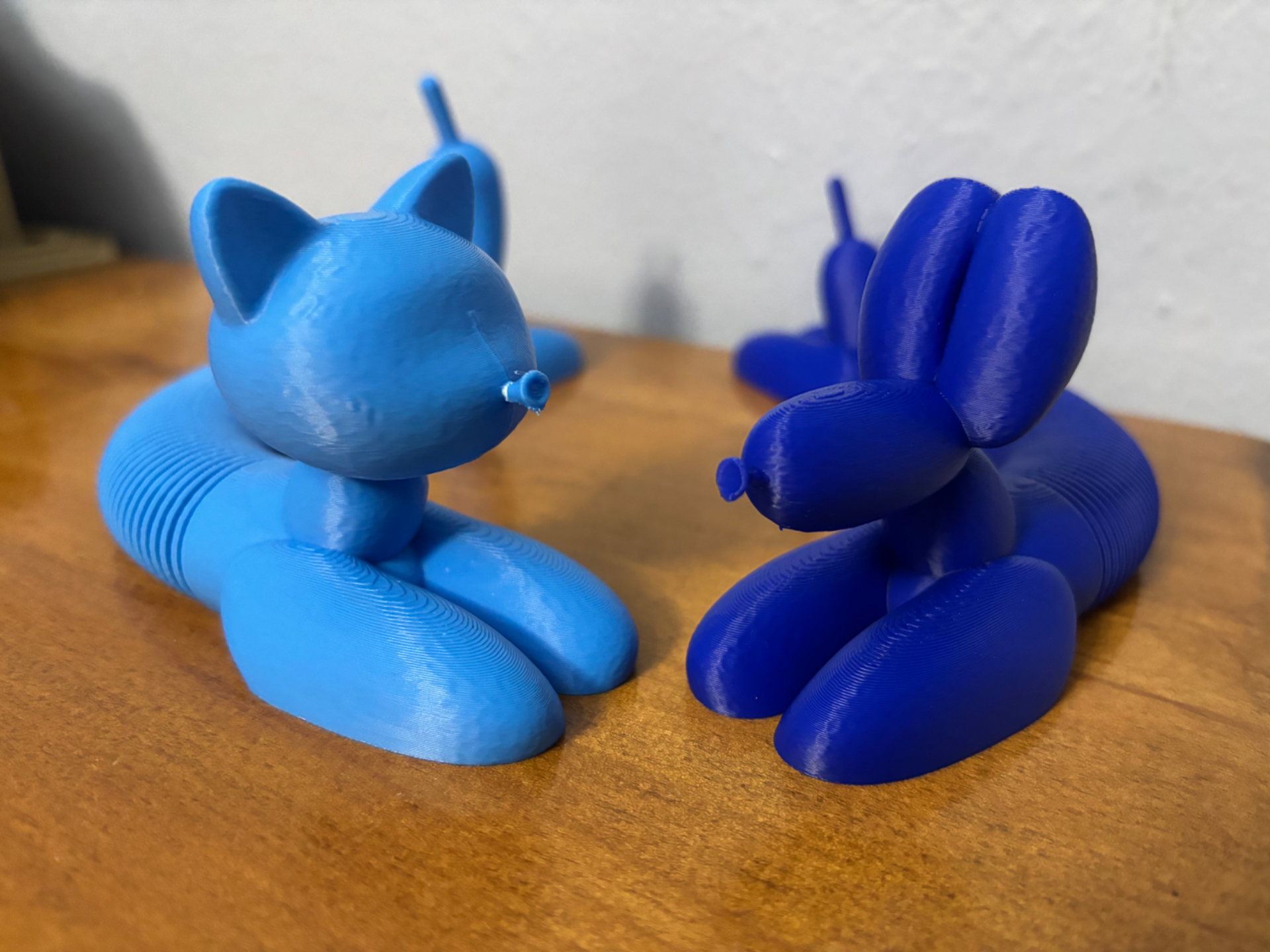 Slinky Balloon Cat fidget