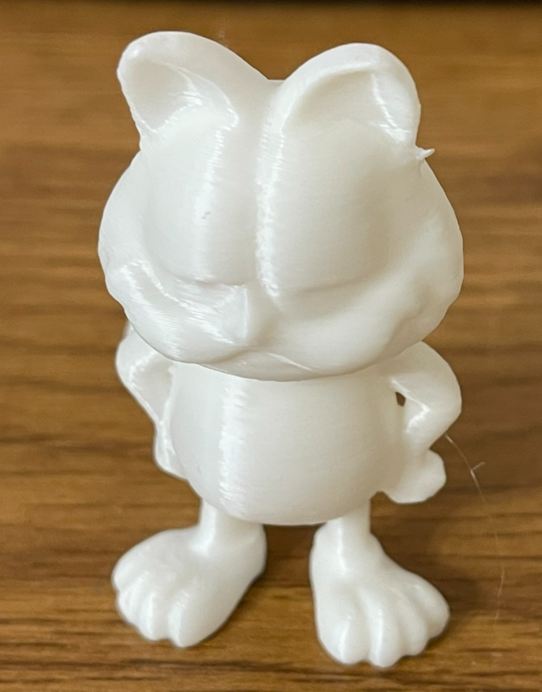 Garfield (standing)
