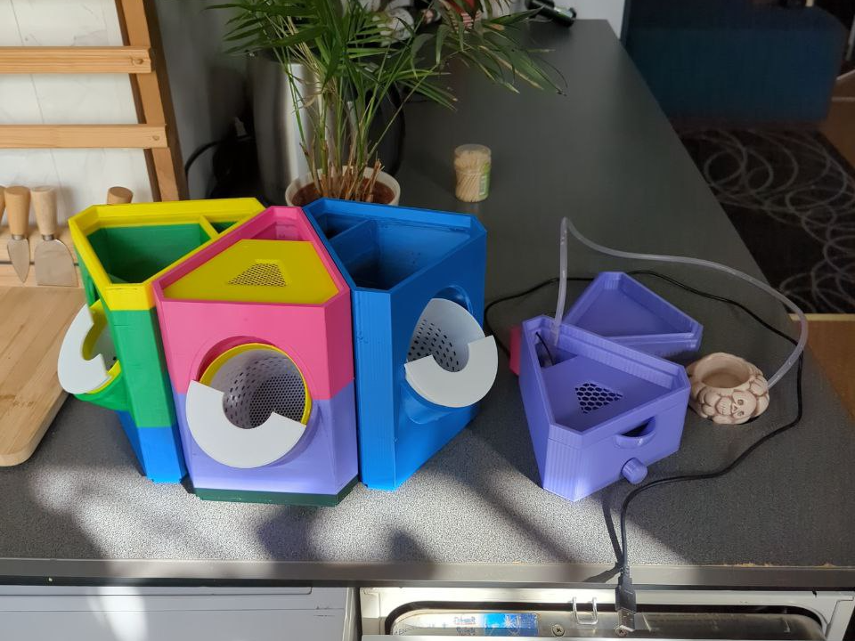 Modular Hydroponic Garden Tower MK1 (Stackable)