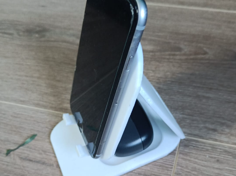 universal phone/tablet holder