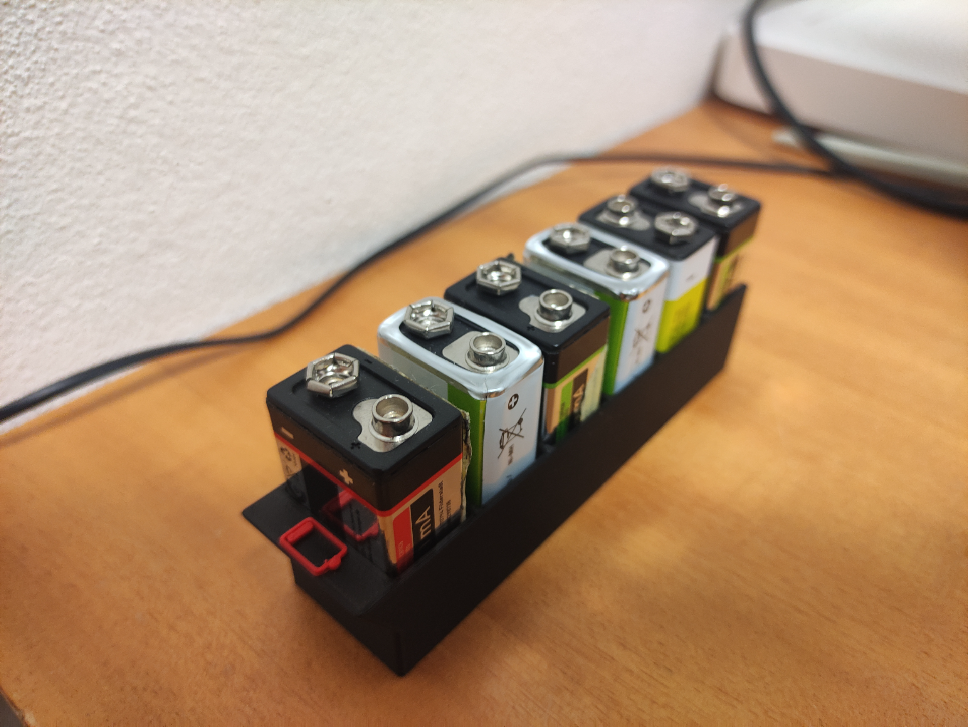 9v Battery storage box - Charged and Discharged