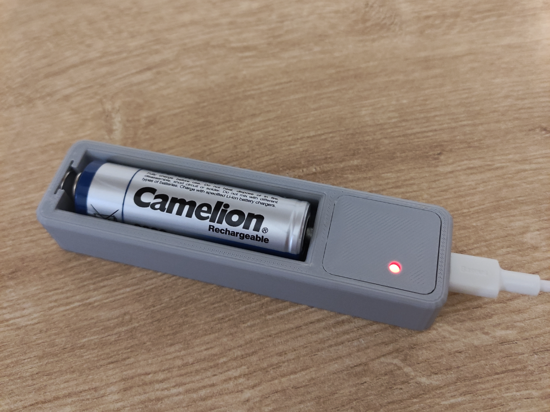 Detailed 18650 Battery Charger