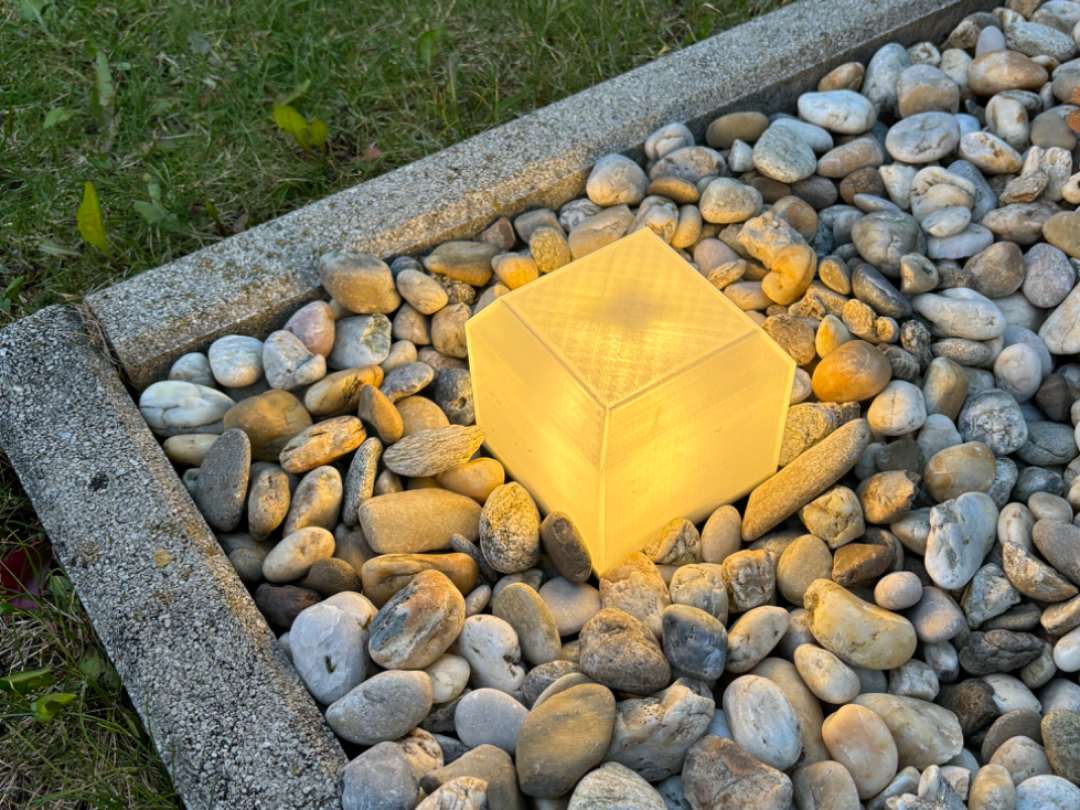 Gartenleuchte für Loxone RGBW Dimmer, Shelly RGBW