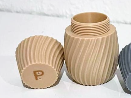Pfefferstreuer Spiralform Rippen
