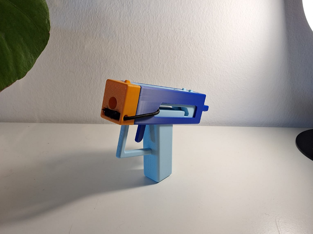 The "Kestrel" // A foam dart stringer blaster