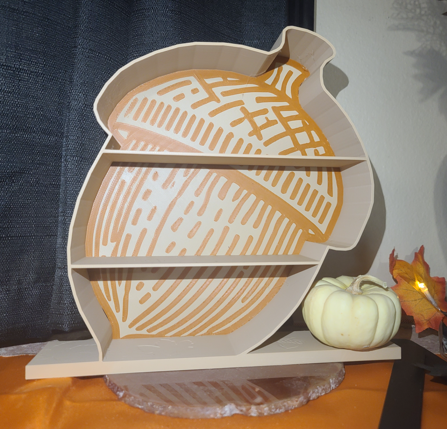 Harvest Acorn Shelf