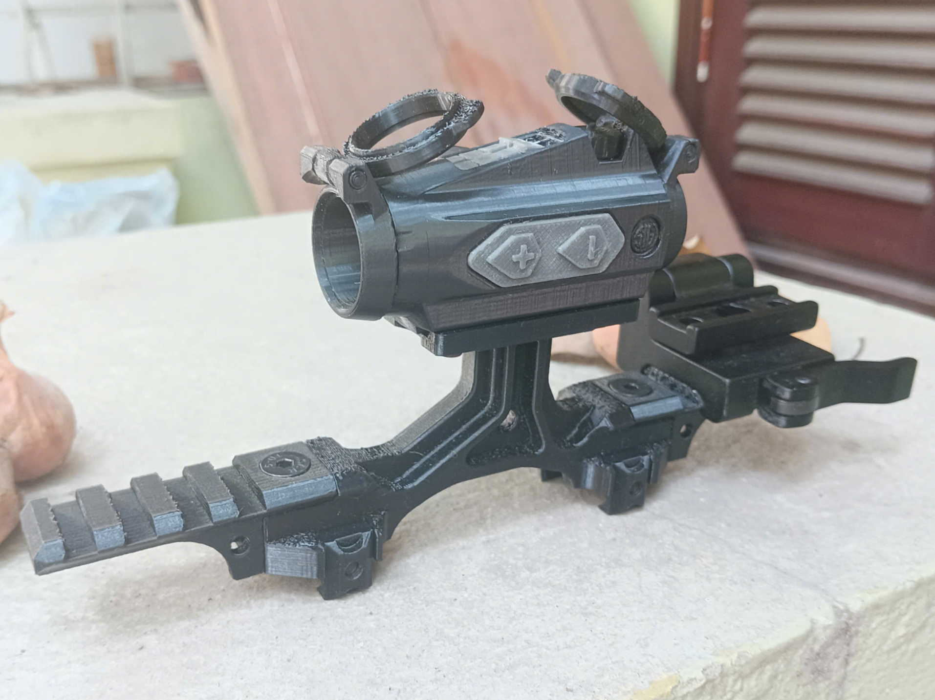 [Gelsoft] Irregular Defense OMM mount + PIC riser