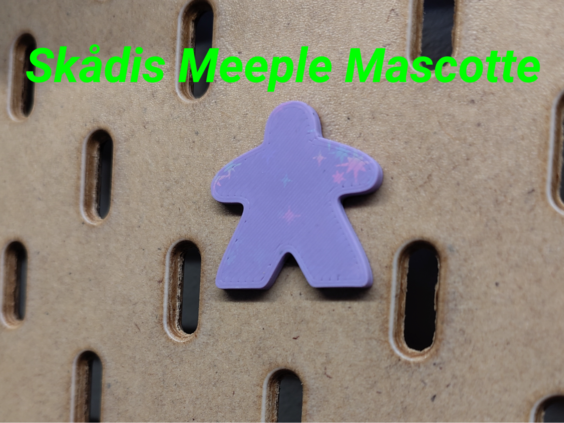 Skadis Meeple Mascotte