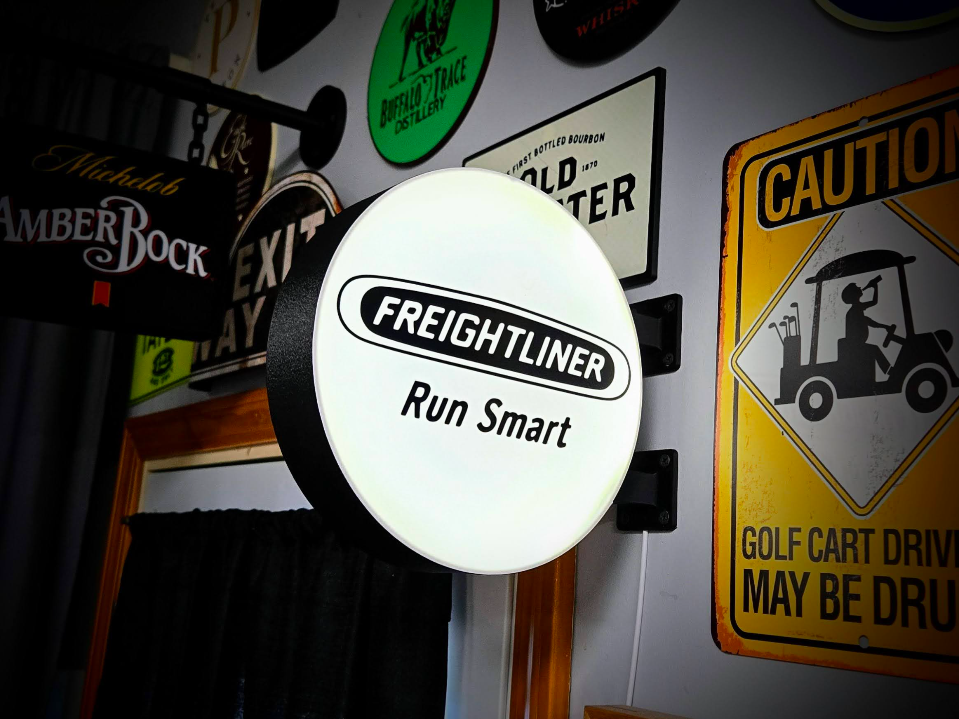 FEIGHTLINER ~ 2-Sided Gas Station Lightbox Signx