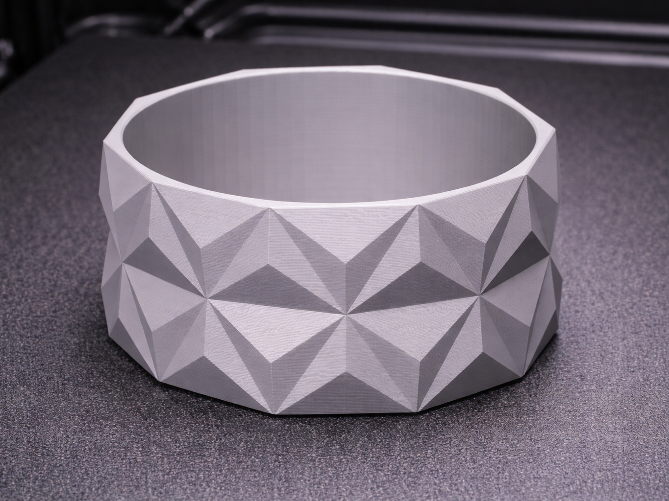 bocal a fleur geometrique