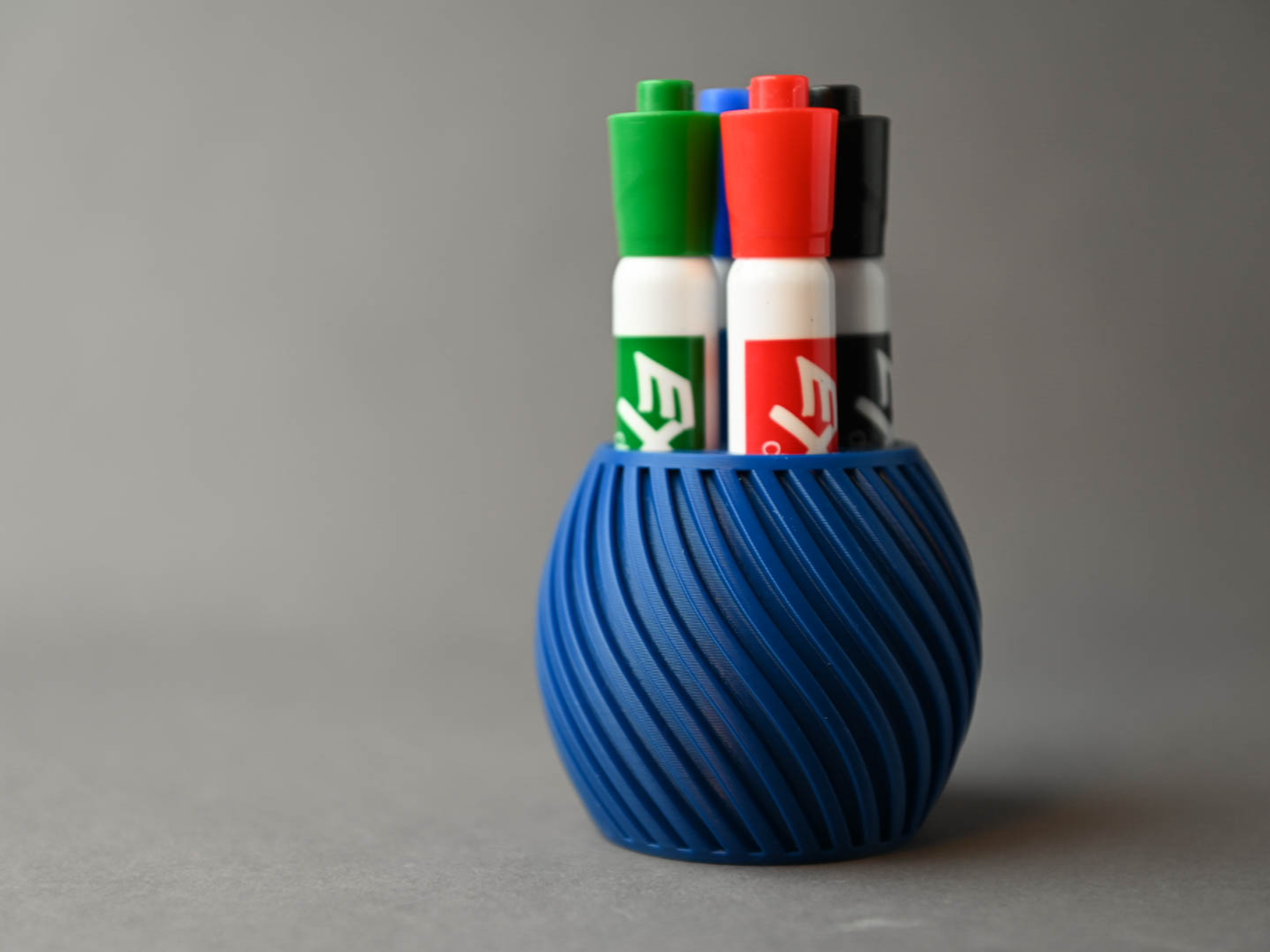 Spiral Expo Marker Holder