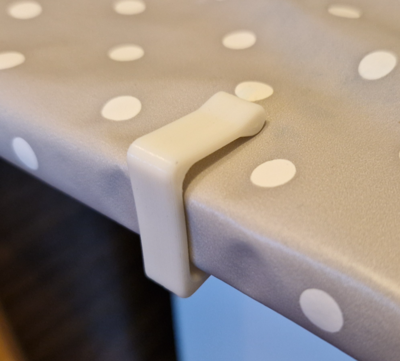 robustic table cloth clips (customizable)