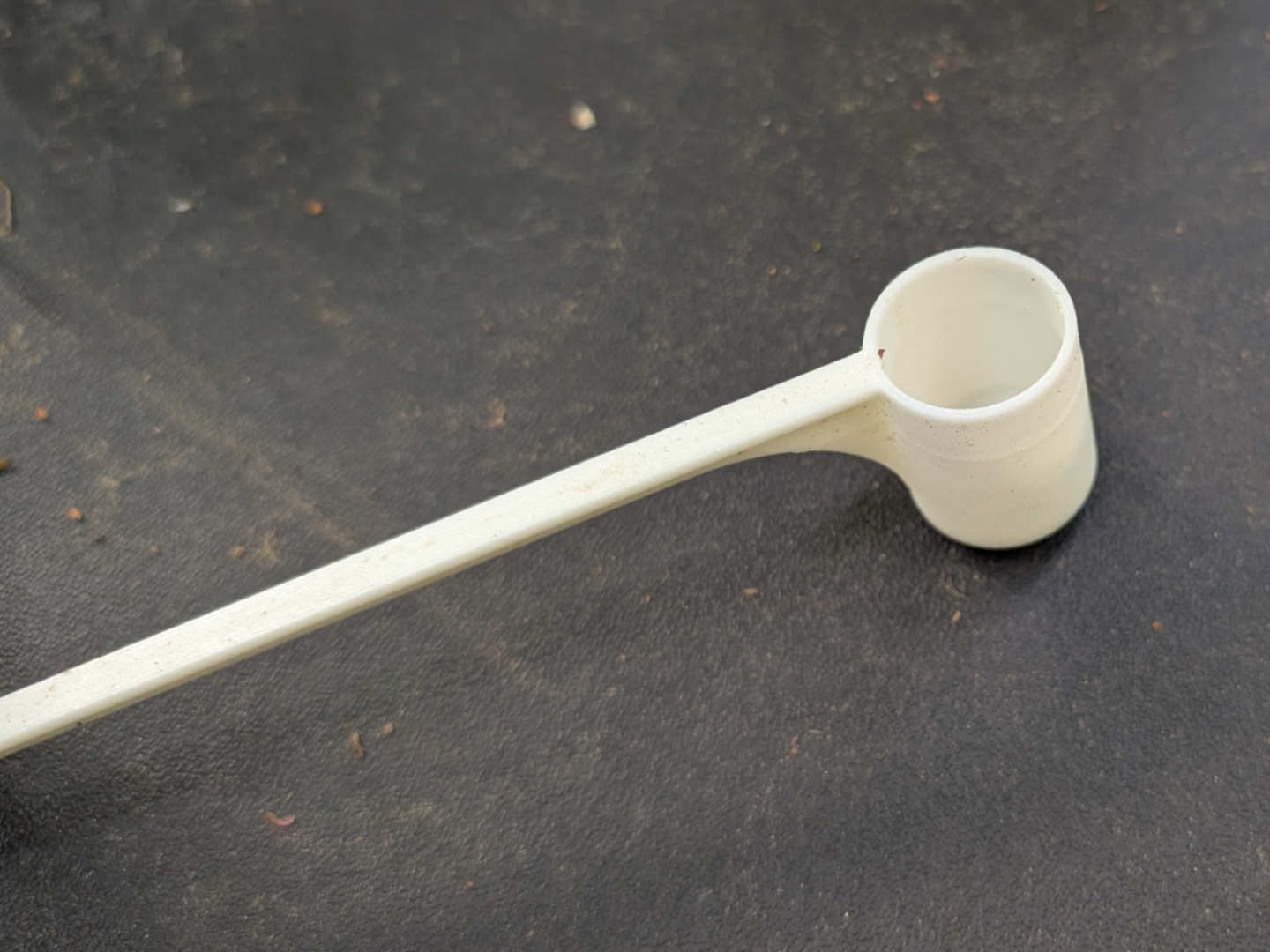 Quarter Ounce Long Handle Chlorine Scoop