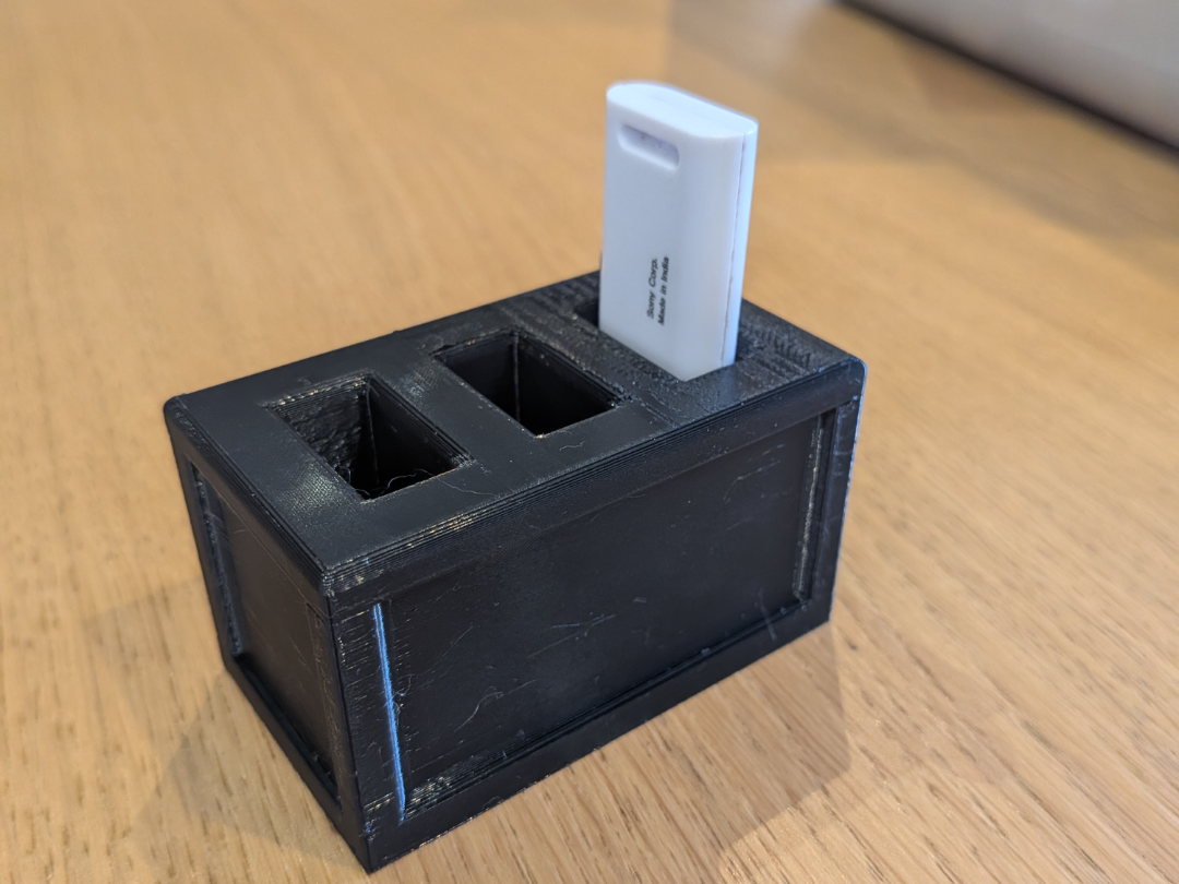 PenDrive and Memory Pen holder (3 Slots)