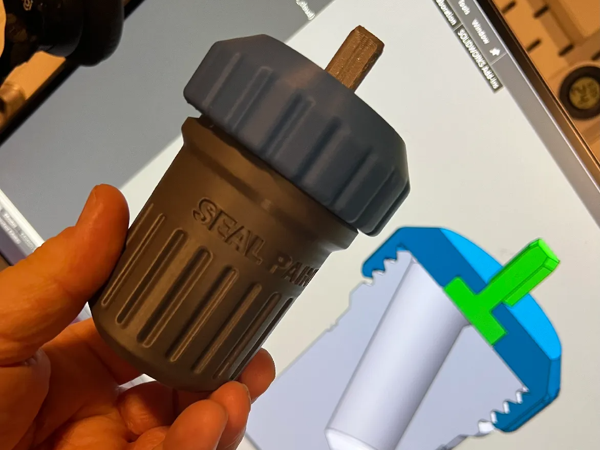 Mr. Shaky  Paint Bottle Mixer