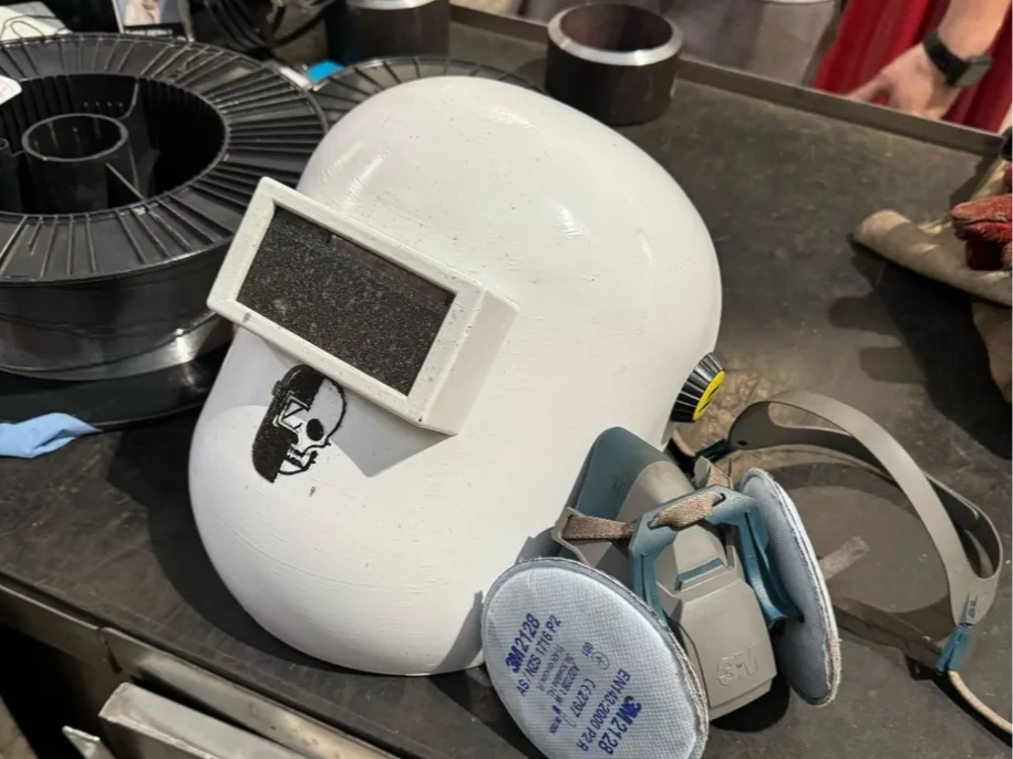 Welding Mask like Pipeliner