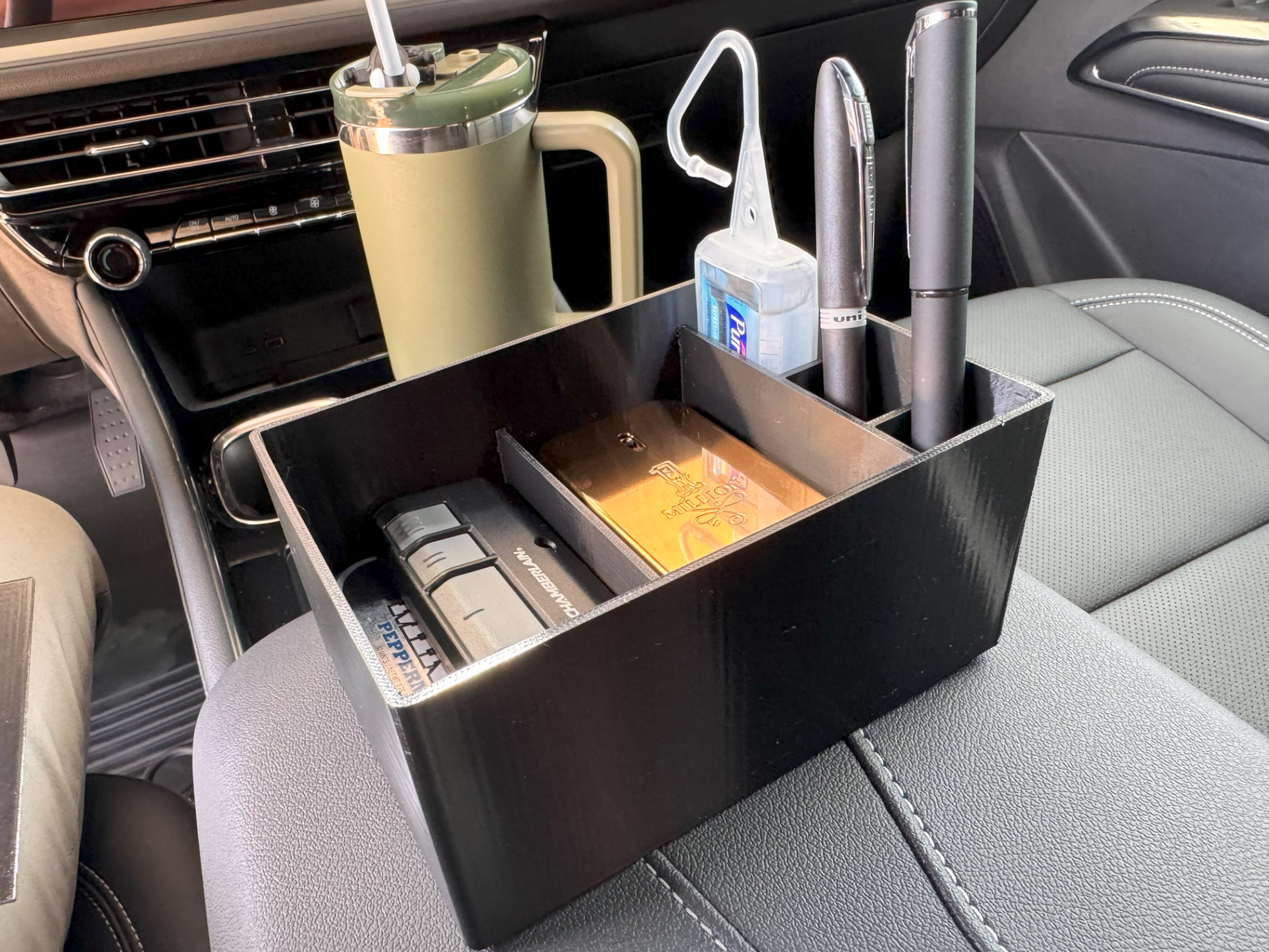 Chevy Traverse 2025 - Large Organizer