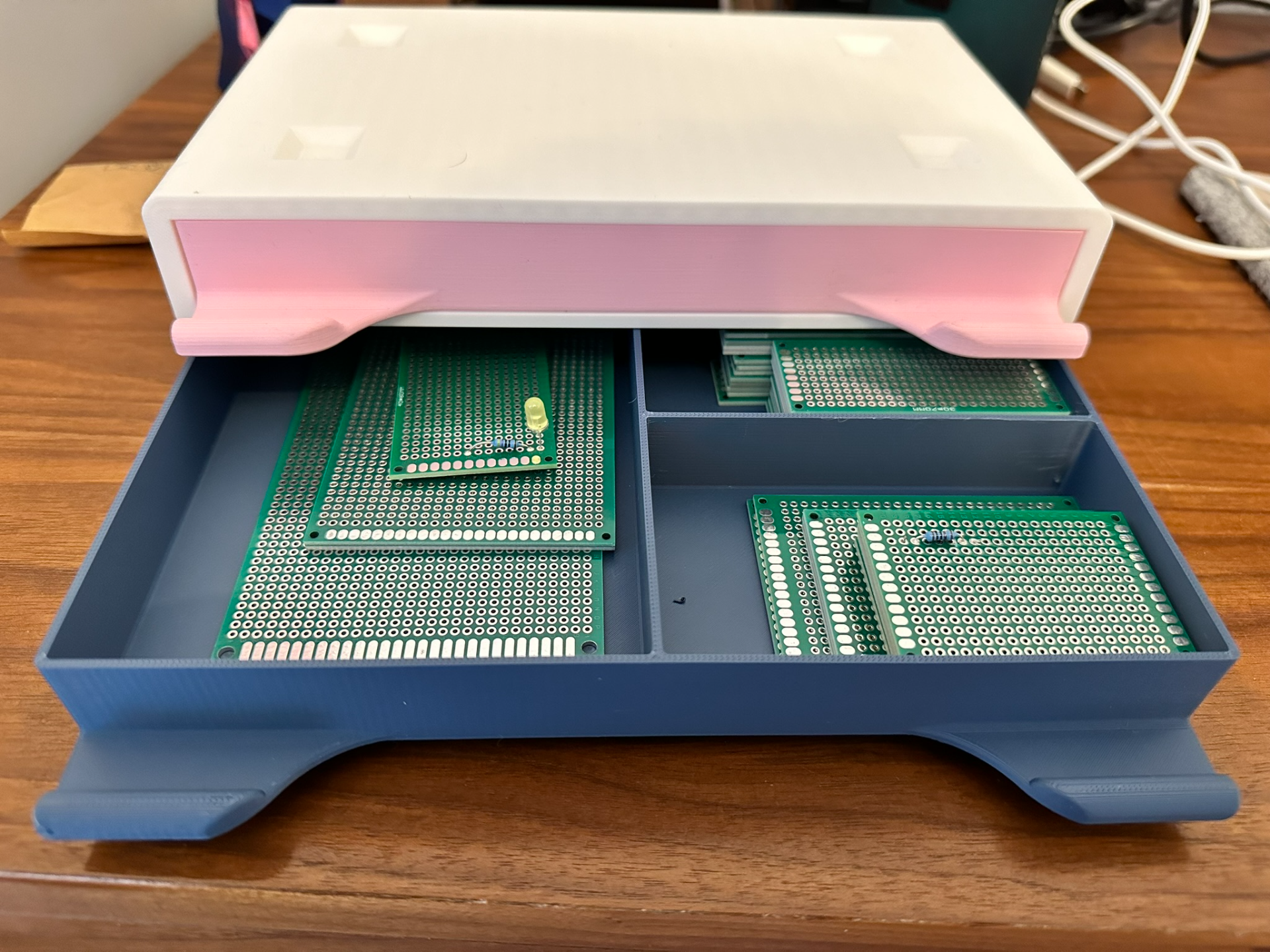 Electronic Component Storage: 3 Division Drawer