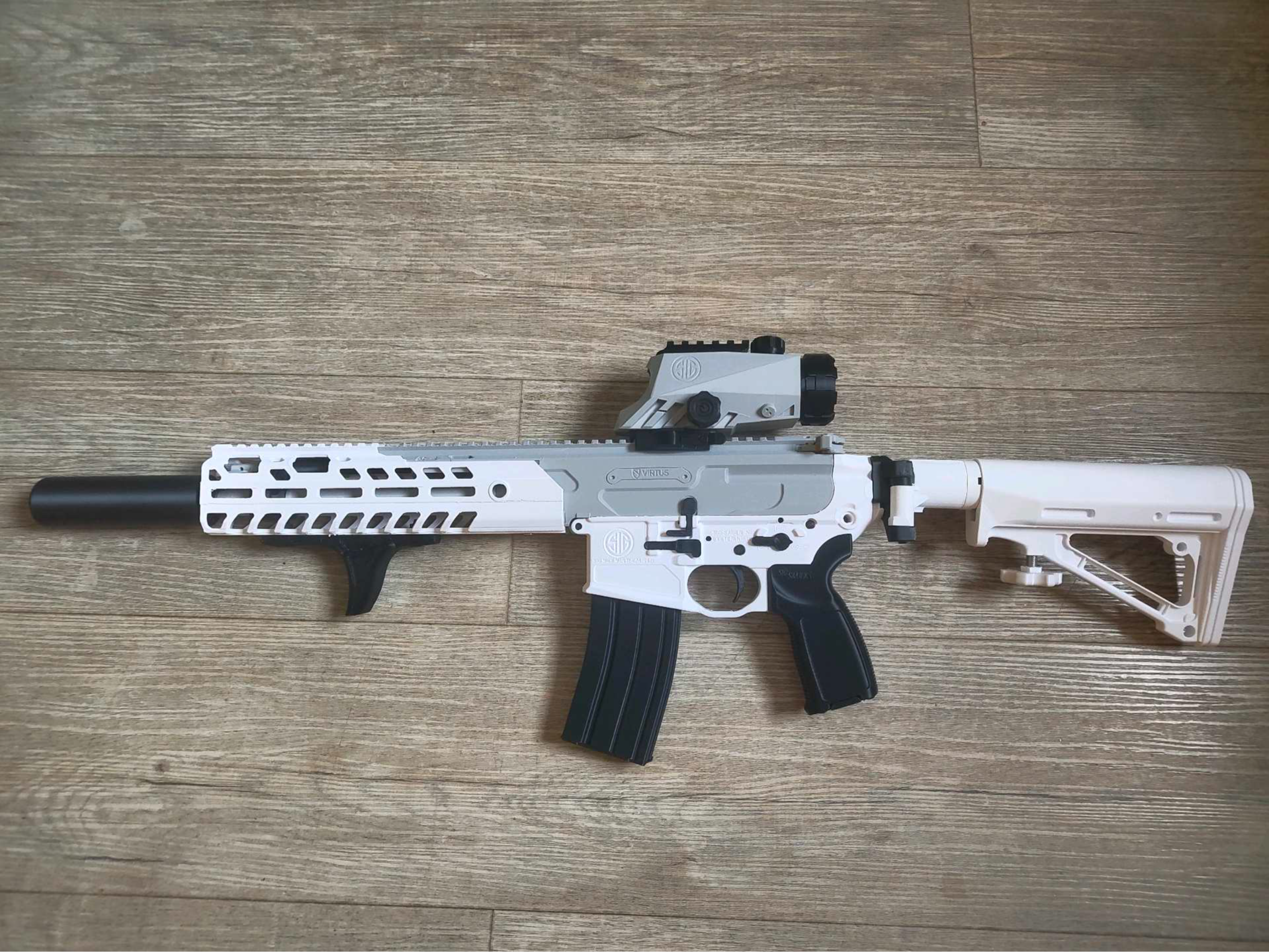 SIG Sauer MCX Virtus toy rifle Handguard