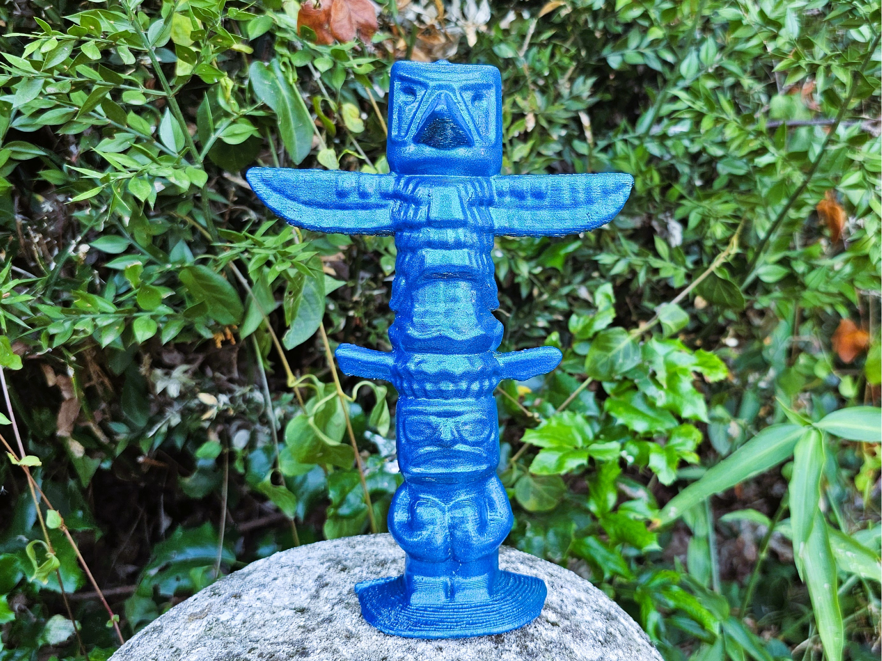 Tini Totem sculpture