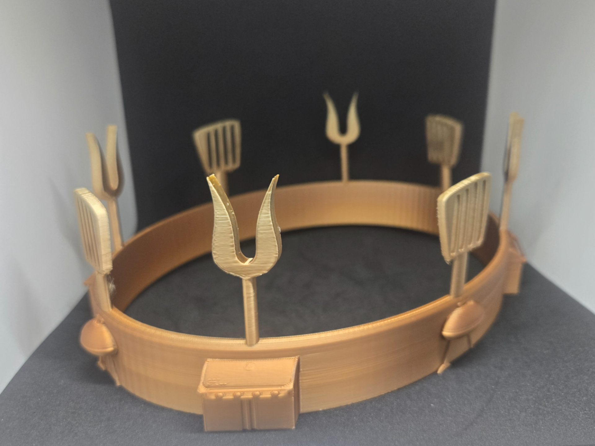 BBQ Crown