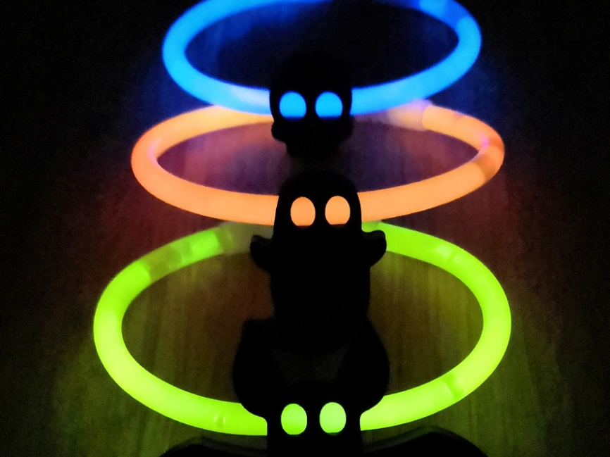Glow Critters Spook Lights - glow stick halloween