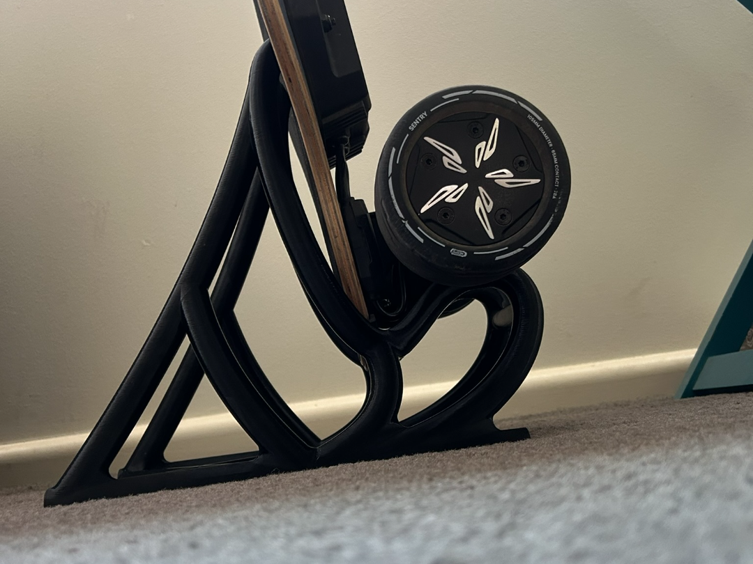 Skateboard floor stand v1.1