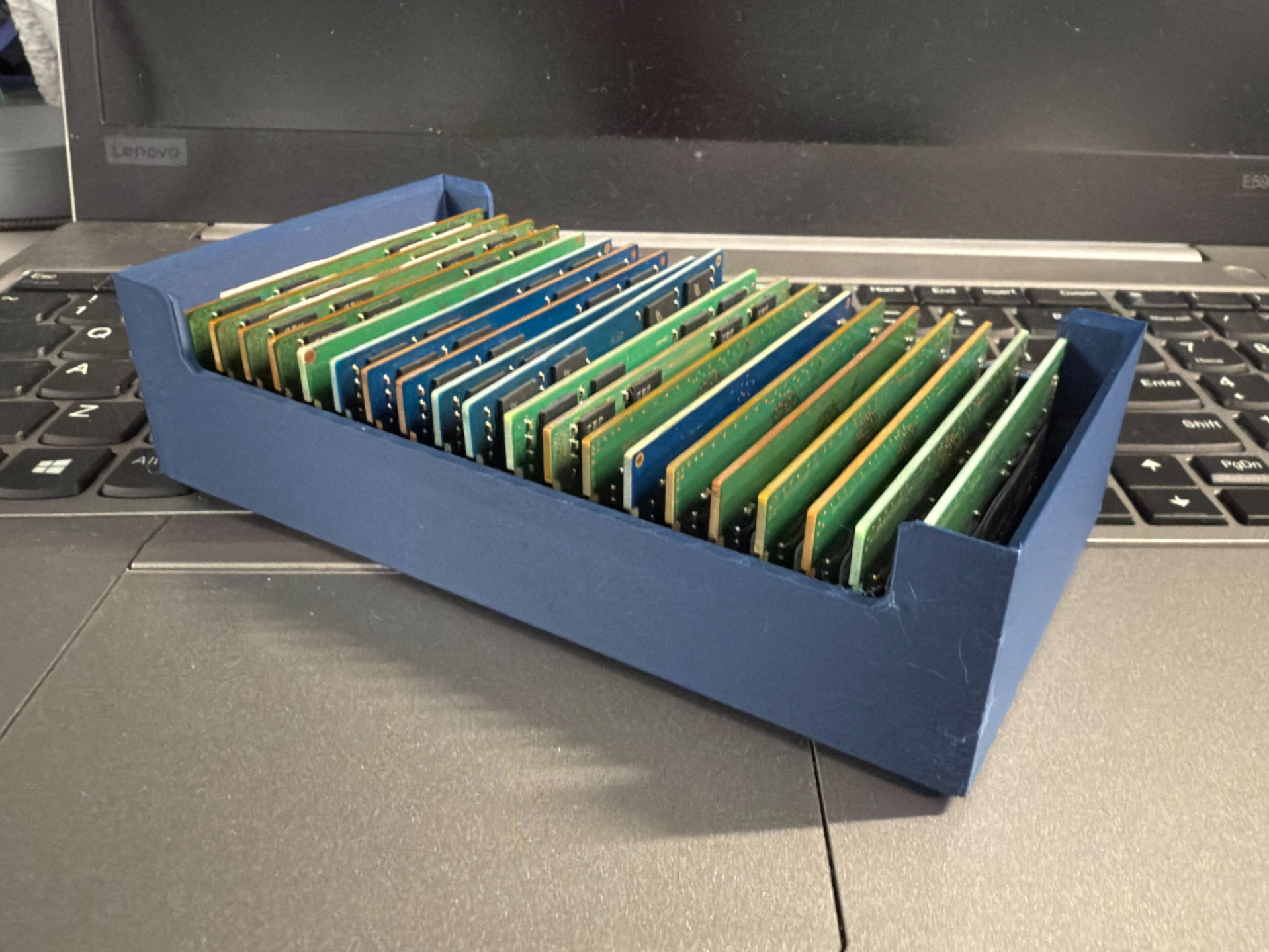 Stackable SO-DIMM/DIMM RAM Tray DDR4