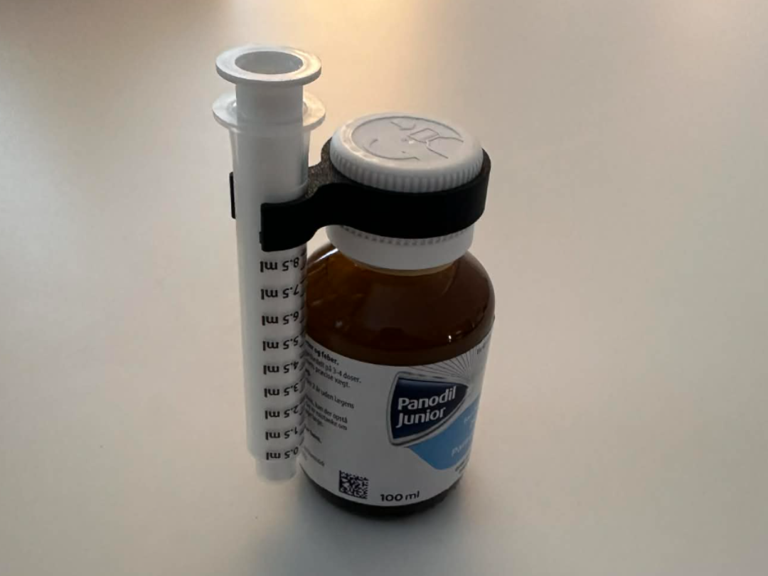 Panodil Junior Mixture Syringe Clip