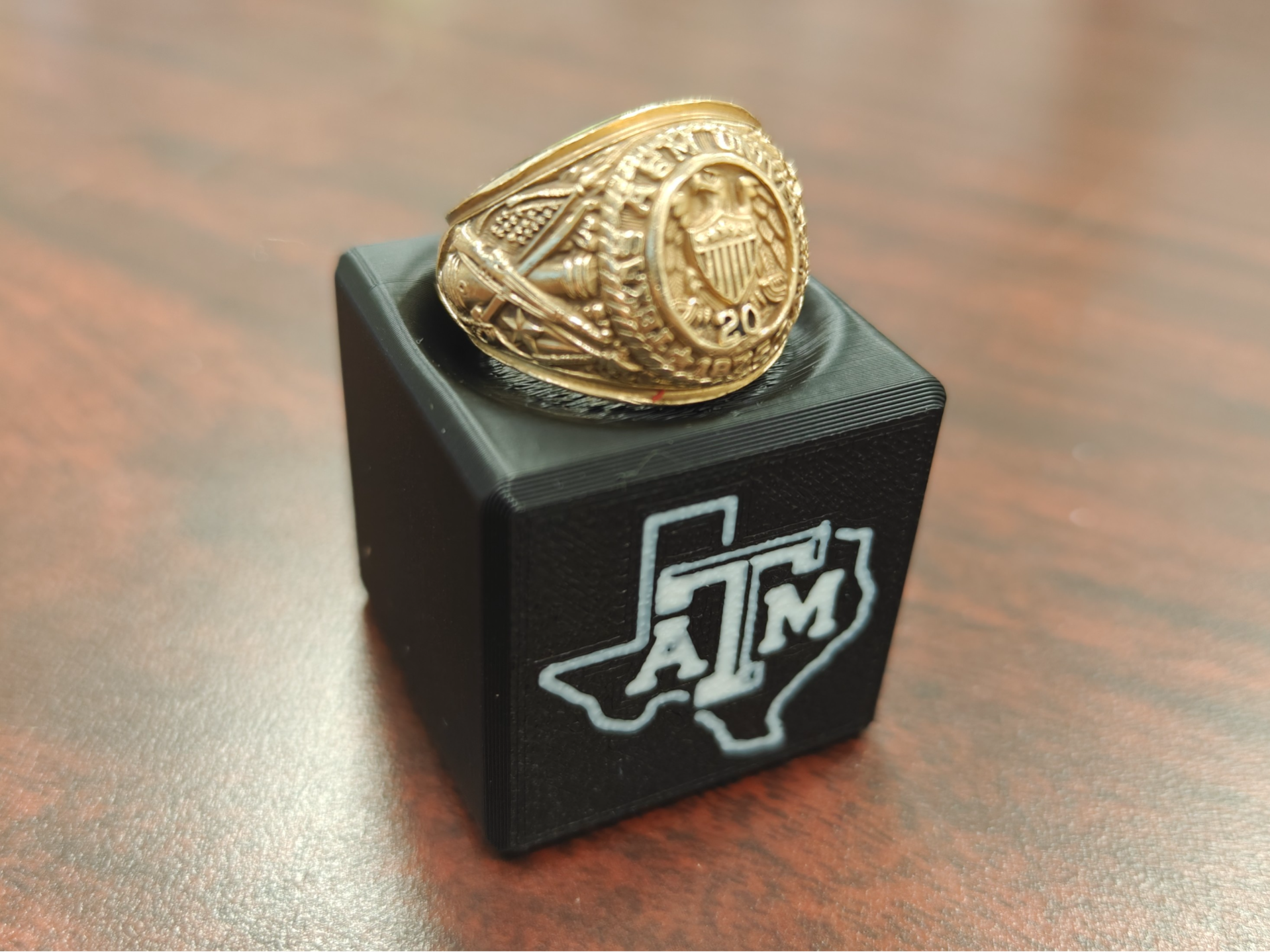 Aggie Ring Holder