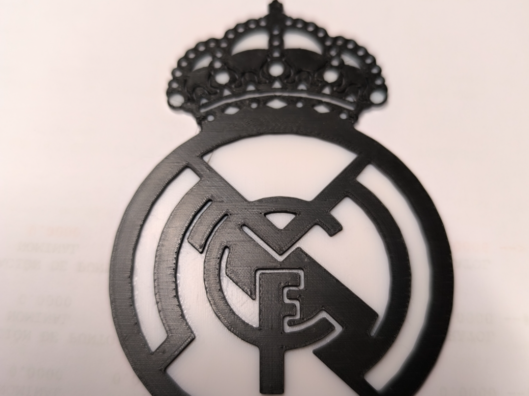 ESCUDO REAL MADRID B/N