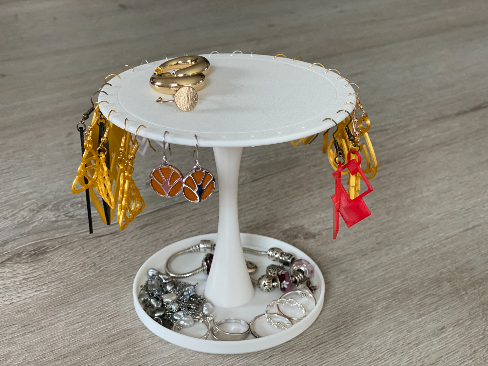 Jewelry holder